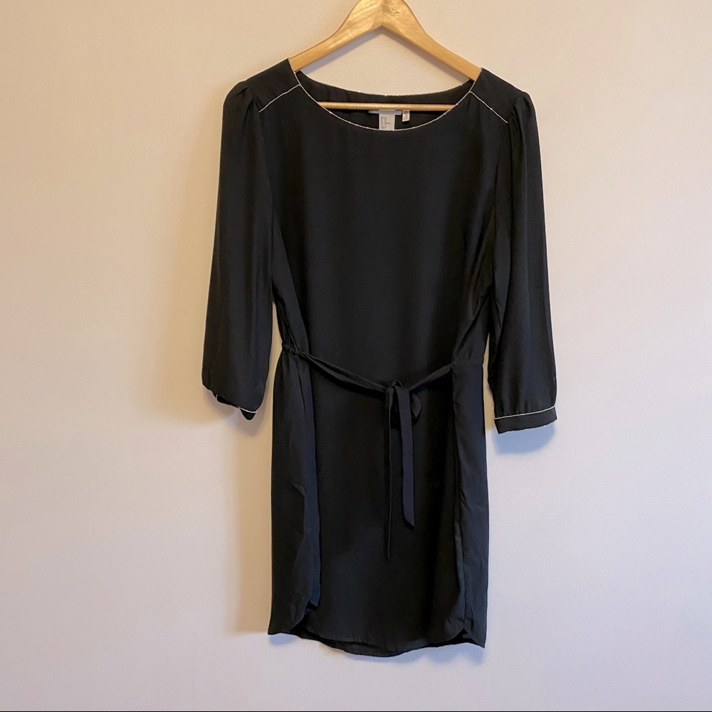 Long sleeve boat neck waist tie black dress